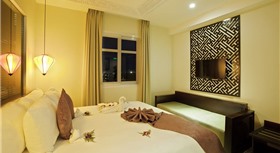 Khách sạn Royal Riverside Hội An